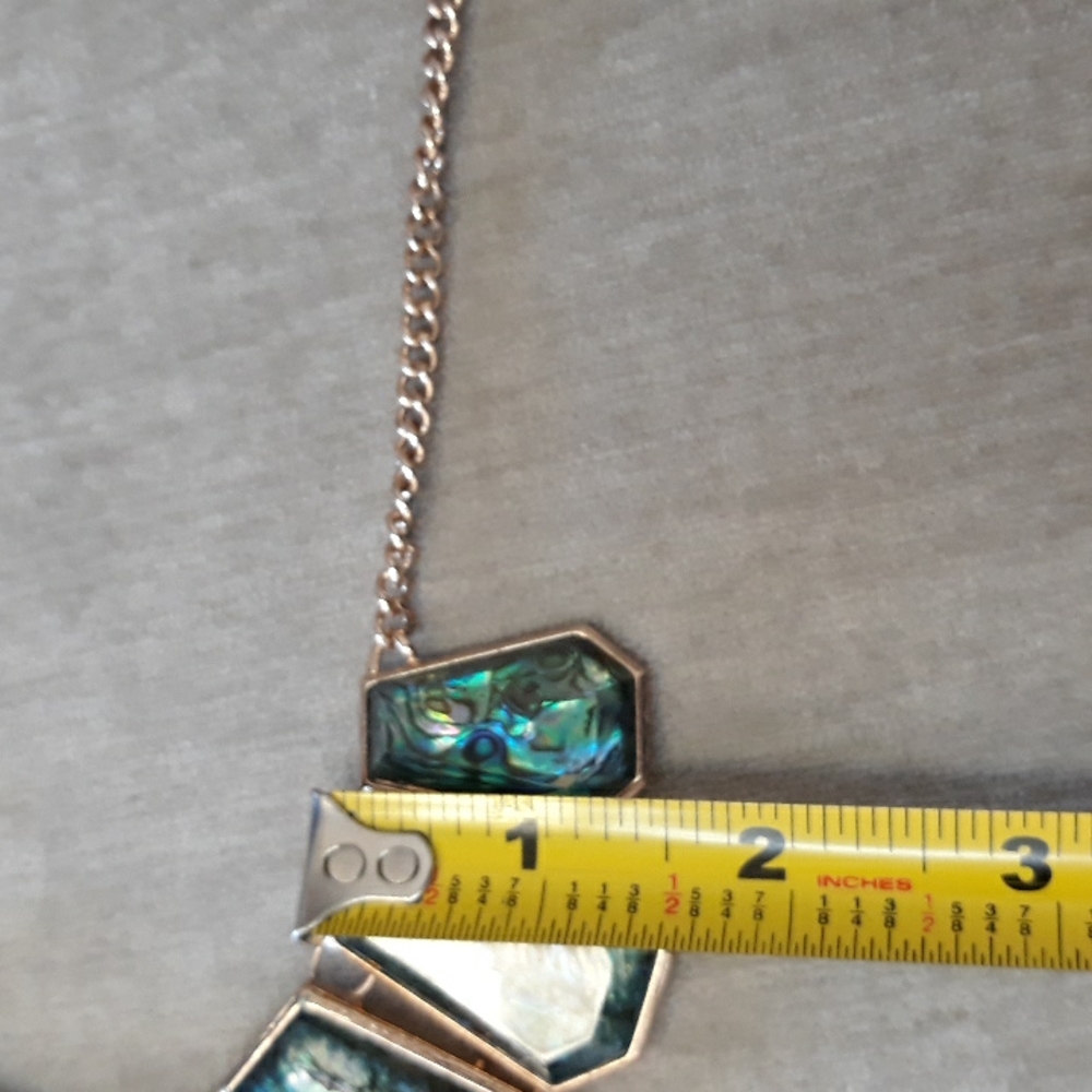 Shell Statement Necklace - Picture 12 of 12
